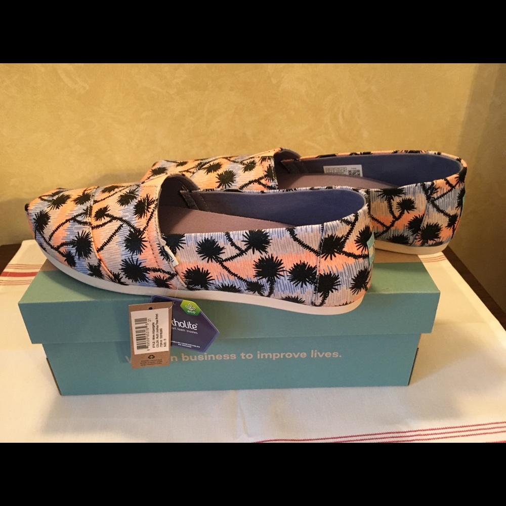 Toms Alpargata Women Size 11 M Slip-On Multi Joshua Tree Print Loafers